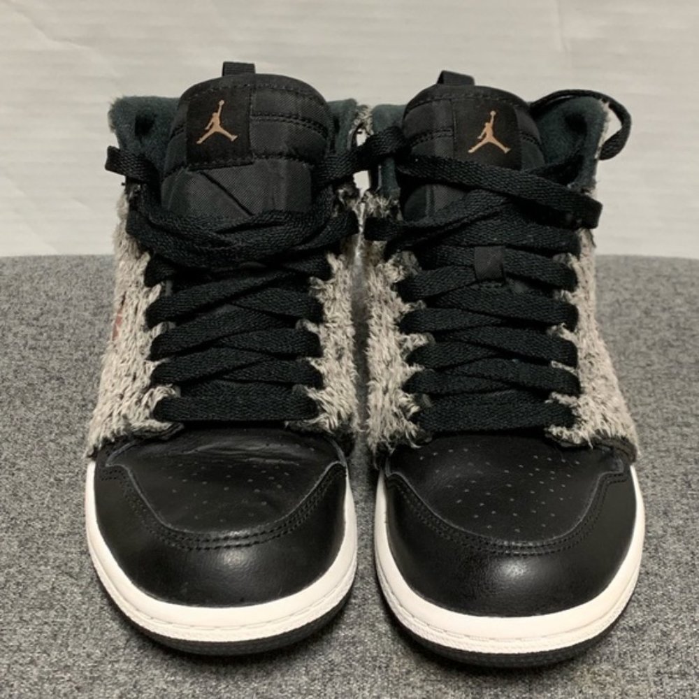 Nike Air Jordan Gray Black Retro High Fleece 1.5